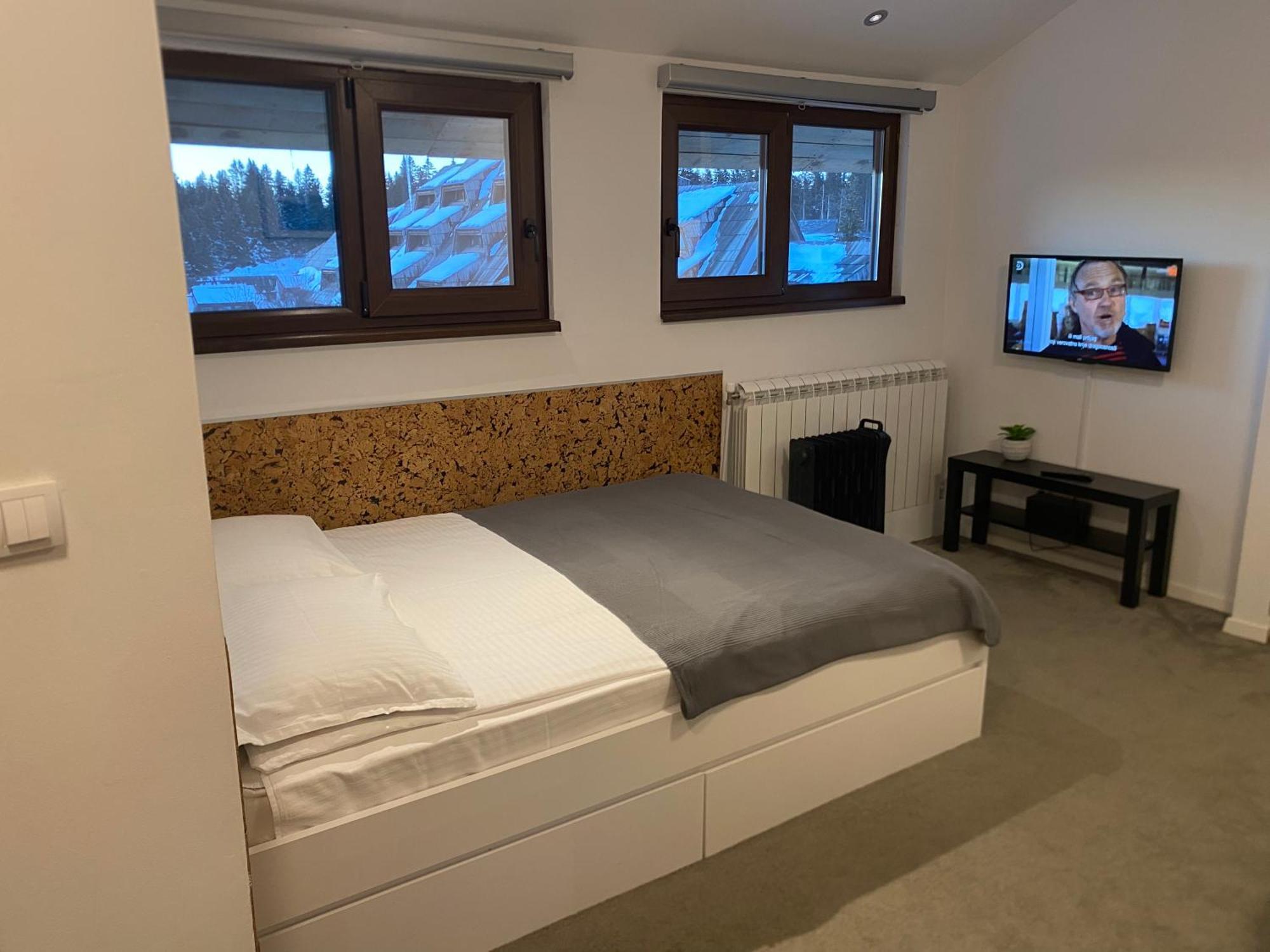 Vuk & Sofija Apartmani コパオニク エクステリア 写真